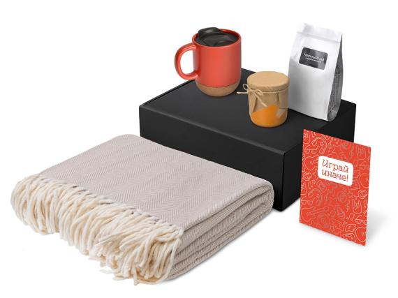 Подарочный набор «Re:y. Nest» с пледом, кружкой и вареньем